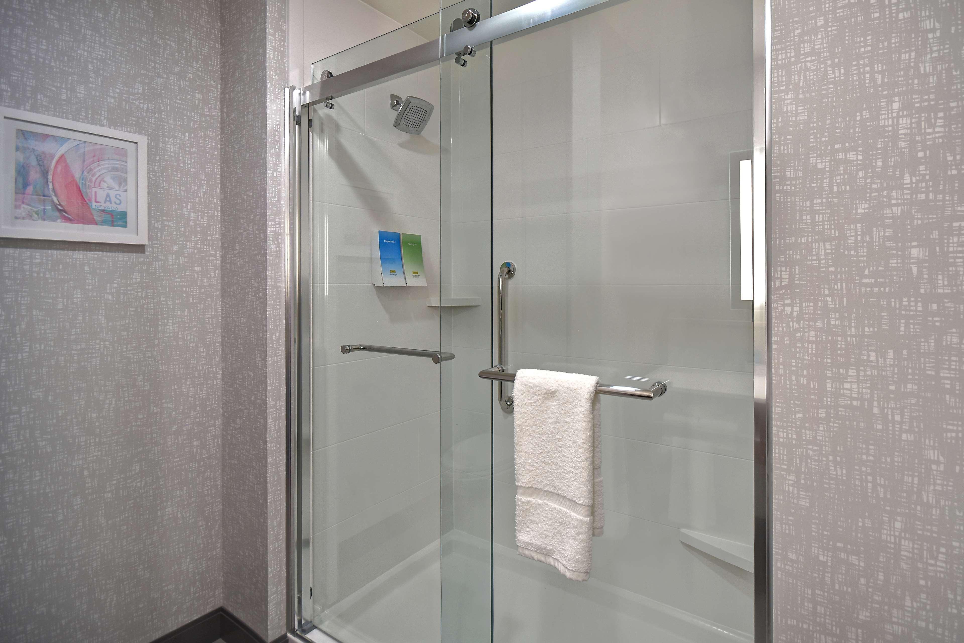 Hampton Inn & Suites Las Vegas Convention Center - No Resort Fee Екстер'єр фото