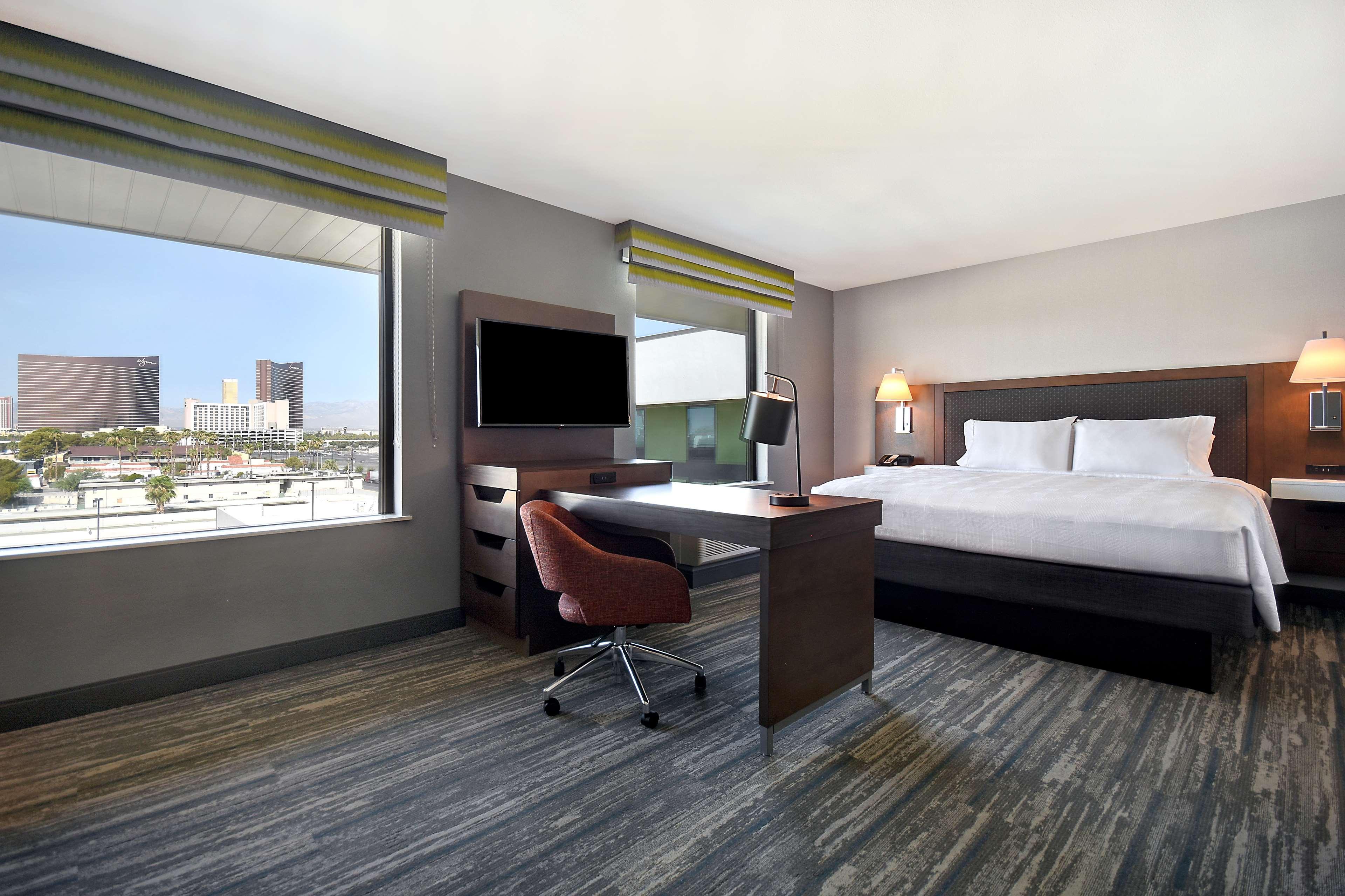 Hampton Inn & Suites Las Vegas Convention Center - No Resort Fee Екстер'єр фото